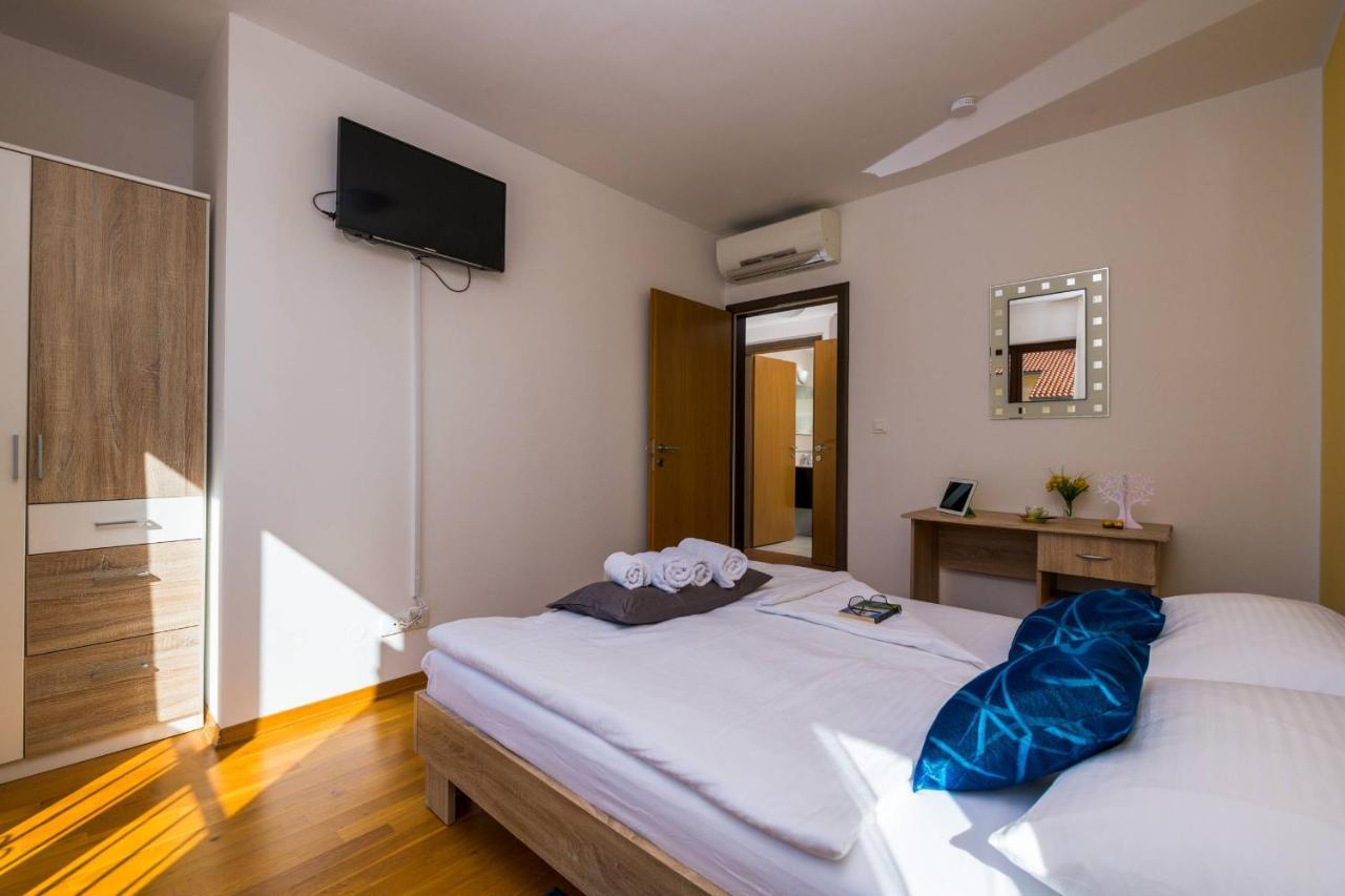 Apartment Carpe Diem Premantura Exterior photo